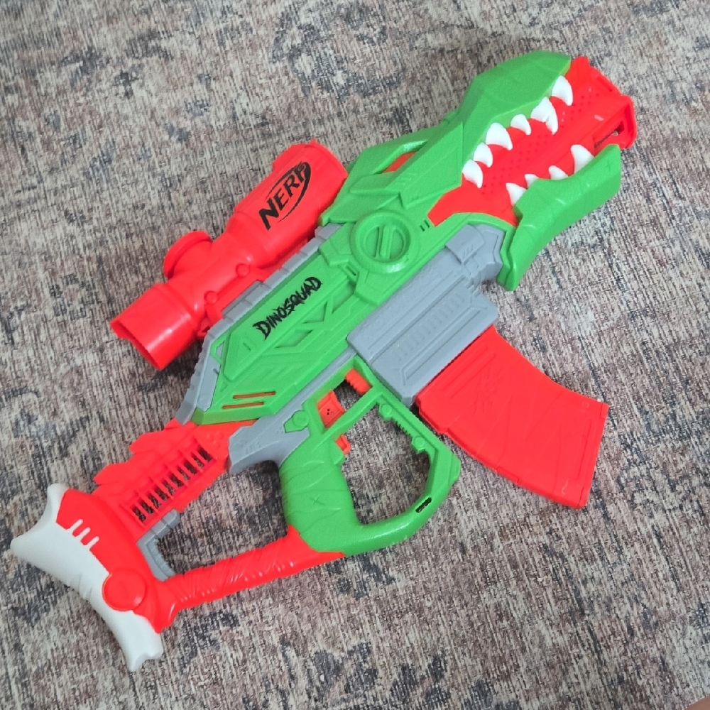 Nerf DinoSquad Red and Green Blaster